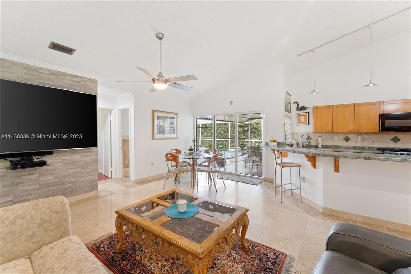 8520 Ardoch Road Miami Lakes, FL 33016 - Photo 12 of 41 Gallery Image 12