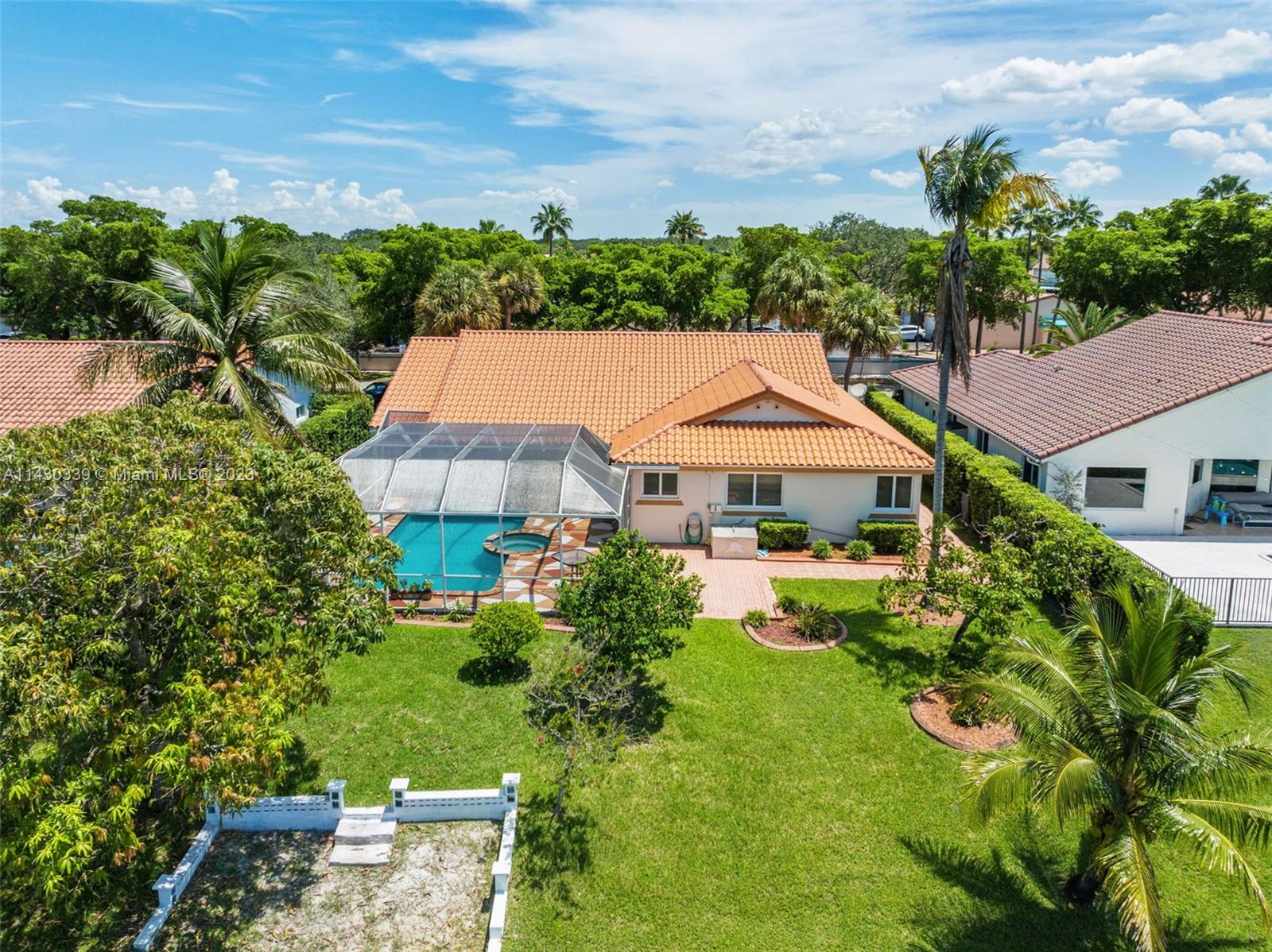 8520 Ardoch Road Miami Lakes, FL 33016 - Photo 35 of 41 Gallery Image 35
