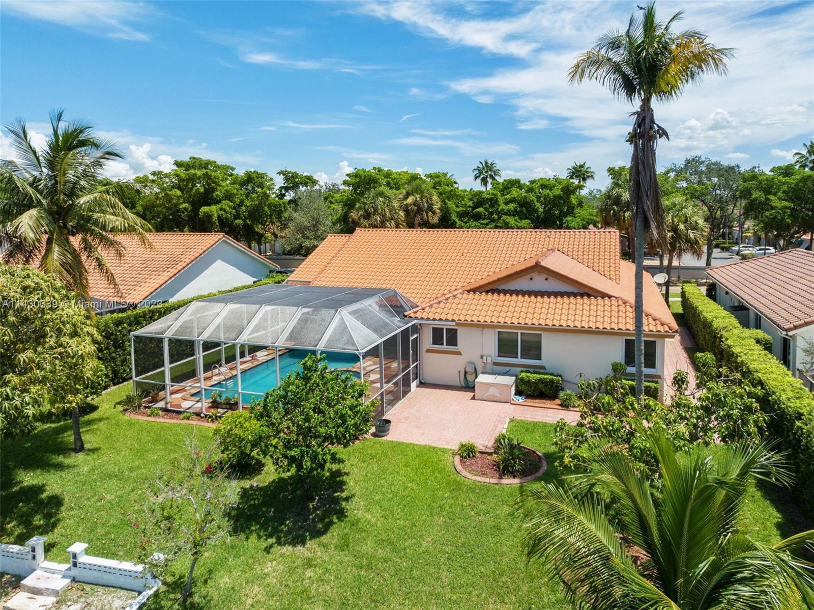 8520 Ardoch Road Miami Lakes, FL 33016 - Photo 36 of 41 Gallery Image 36