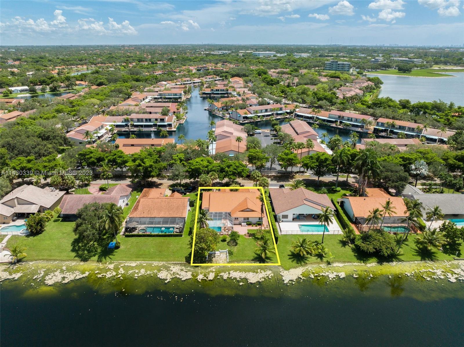 8520 Ardoch Road Miami Lakes, FL 33016 - Photo 39 of 41 Gallery Image 39