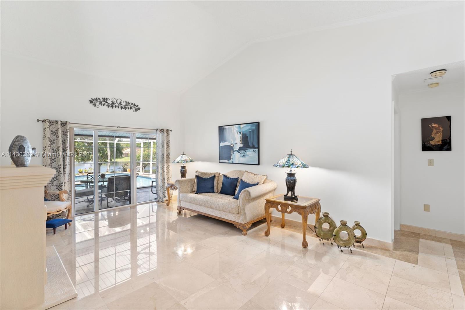 8520 Ardoch Road Miami Lakes, FL 33016 - Photo 5 of 41 Gallery Image 5
