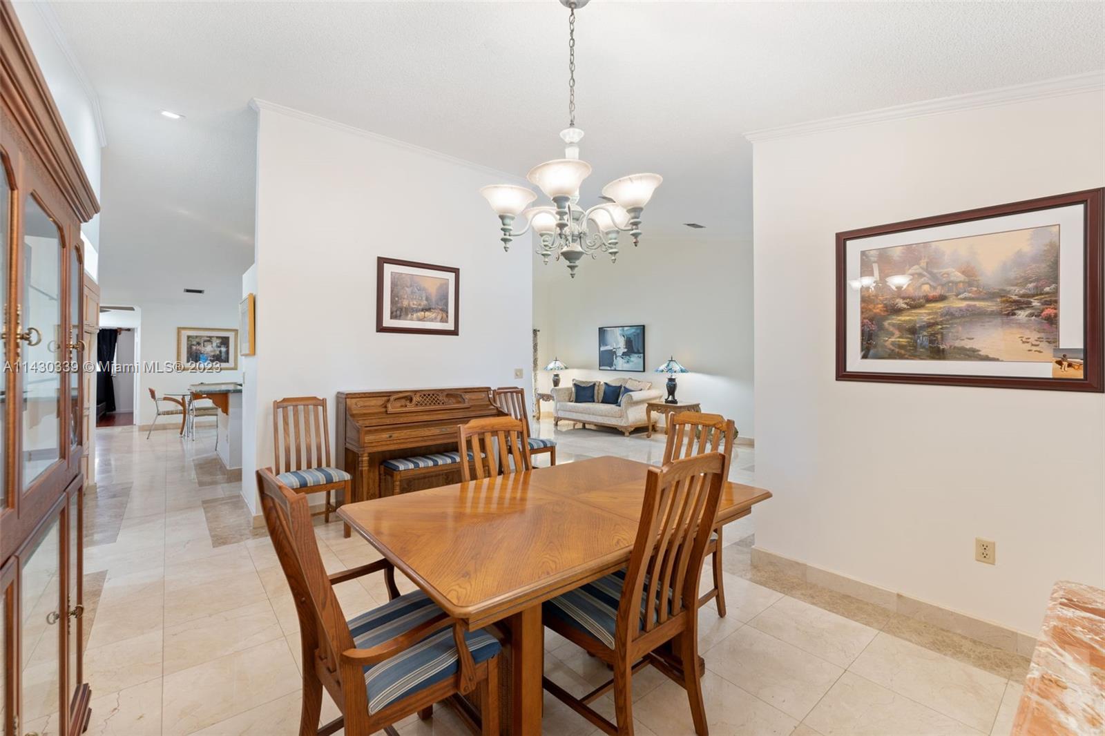 8520 Ardoch Road Miami Lakes, FL 33016 - Photo 9 of 41 Gallery Image 9