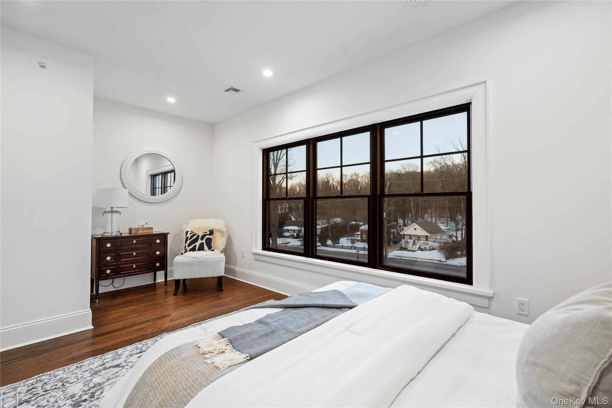 133 Spring Road, Unit 1 Huntington, NY 11743 - Photo 32 of 45 Gallery Image 32