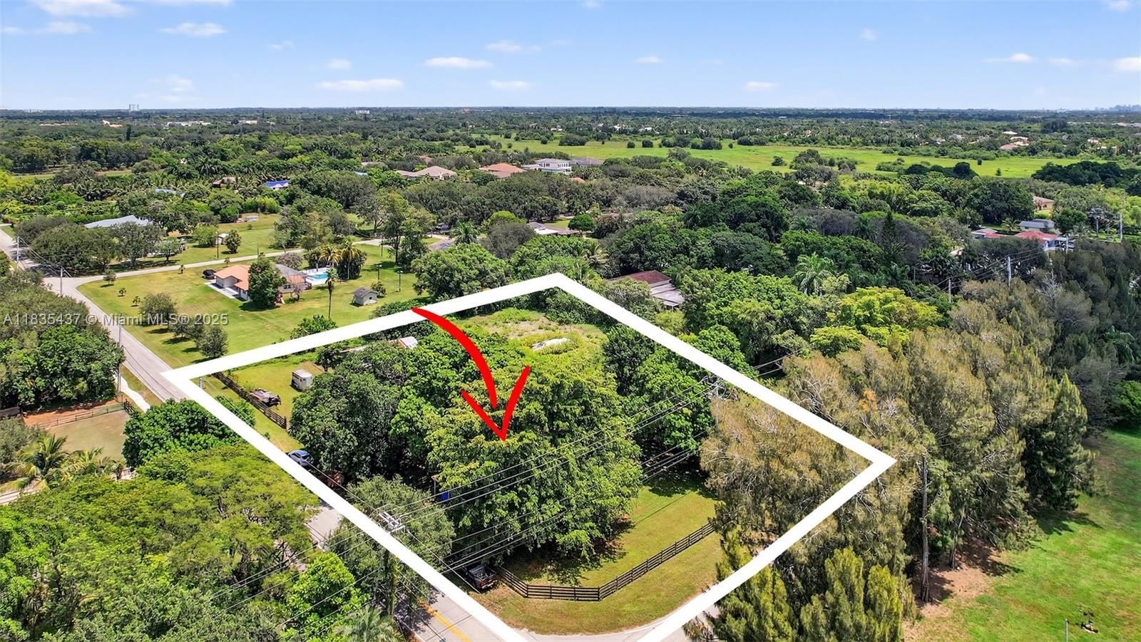13851 Southwest 26th Street Davie, FL 33325 - Photo 34 of 48 a view of a garden from a balcony