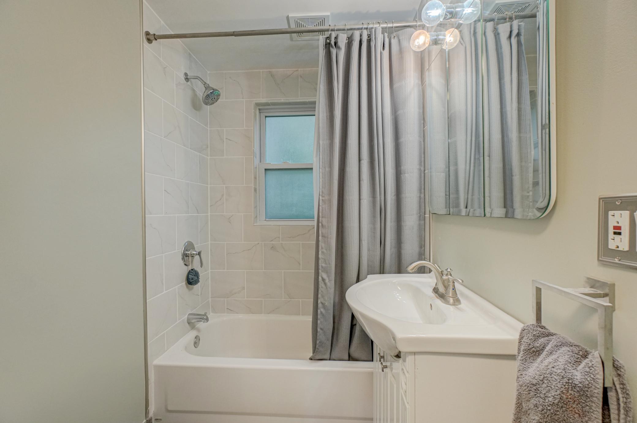 1213 10th Street Hudson, WI 54016 - Photo 8 of 14