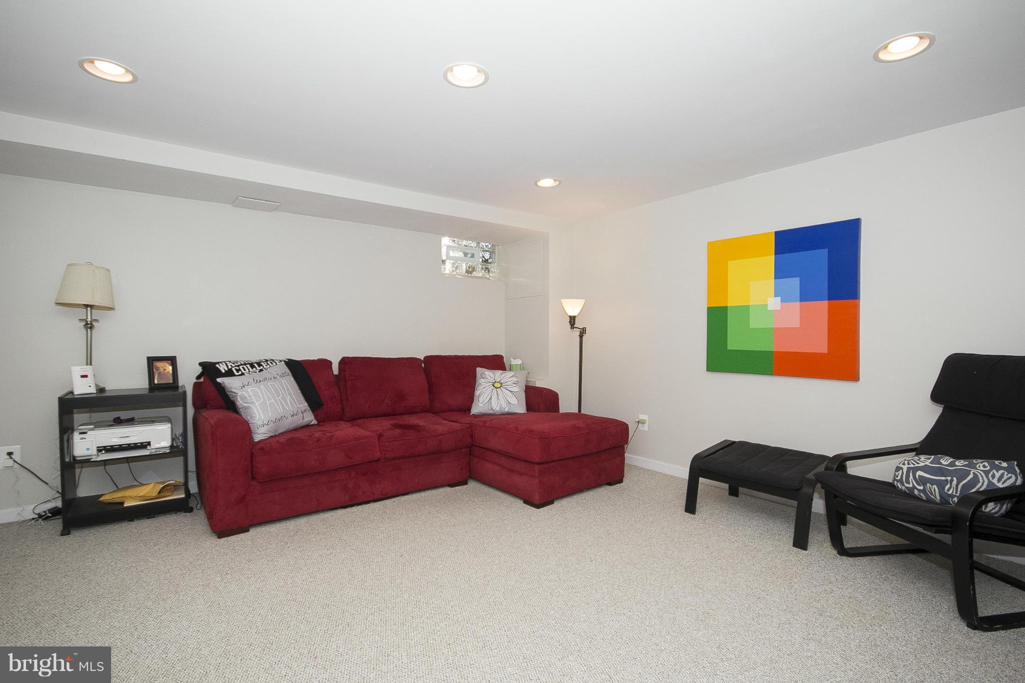 8616 Black Oak Road Baltimore, MD 21234 - Photo 10 of 21 a living room with furniture and a couch