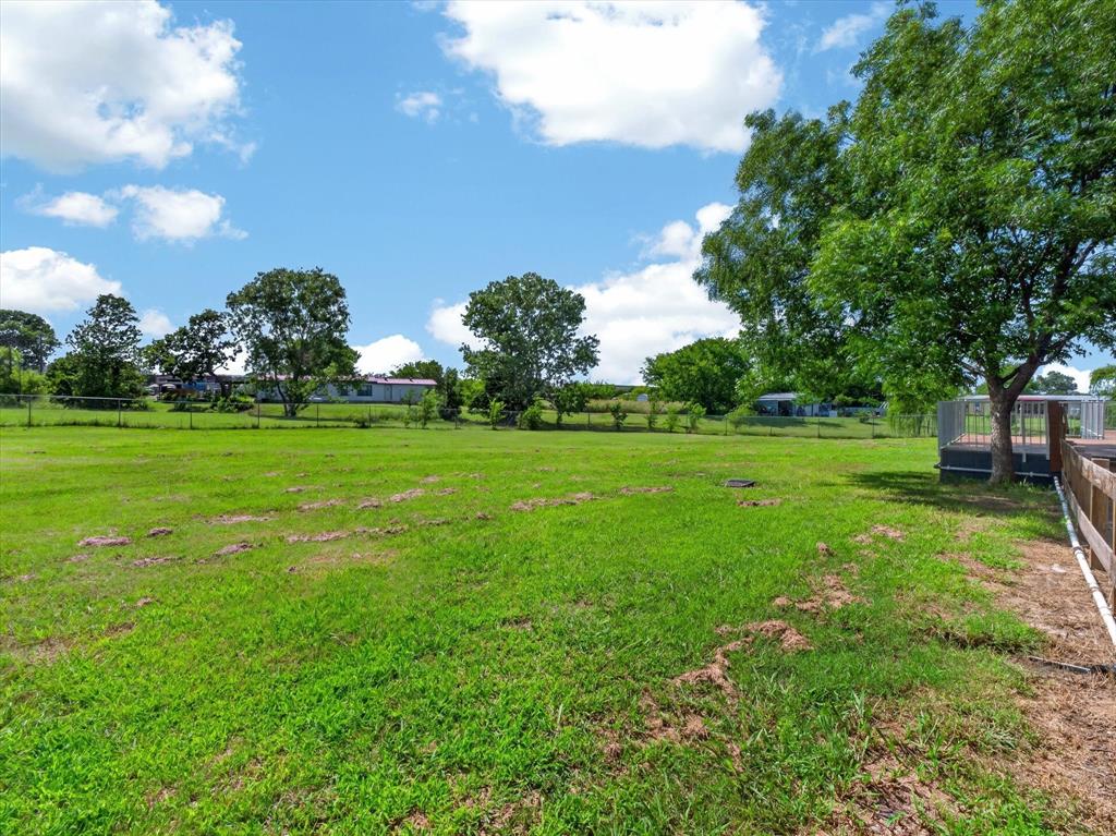 13051 Cherokee Road Sanger, TX 76266 - Photo 33 of 40 Large backyard