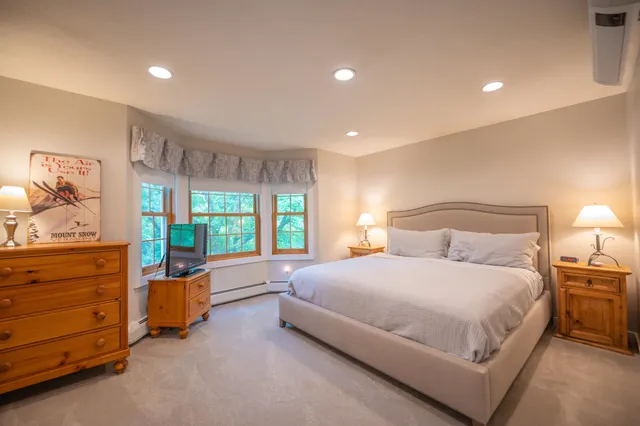 $925,000 | 9 D Dover Springs Lane, West Dover, VT 05356