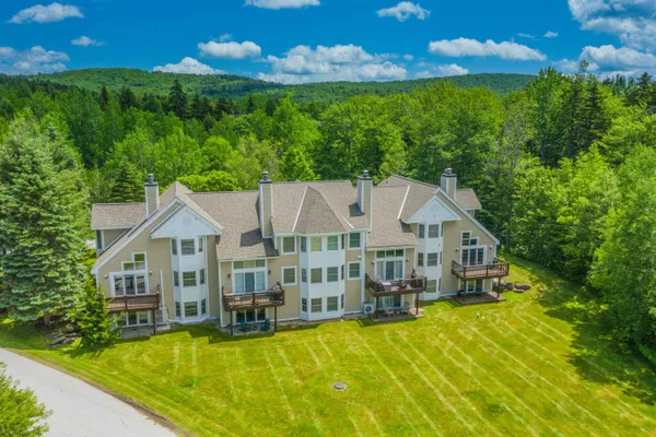 $925,000 | 9 D Dover Springs Lane, West Dover, VT 05356