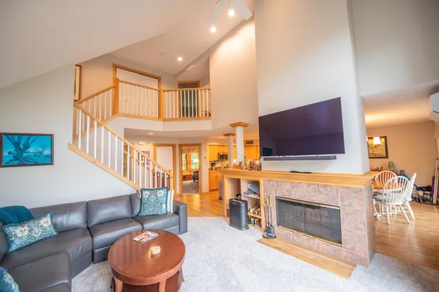 $925,000 | 9 D Dover Springs Lane, West Dover, VT 05356