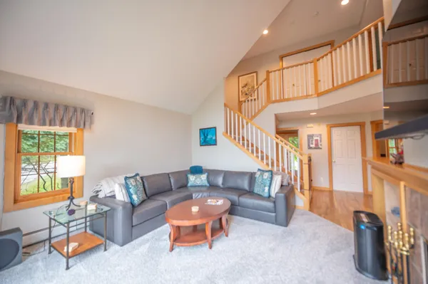 $925,000 | 9 D Dover Springs Lane, West Dover, VT 05356