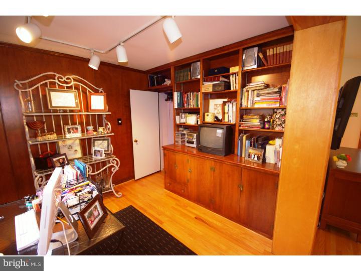 1133 Coventry Road Cheltenham, PA 19012 - Photo 14 of 25 Office / Study