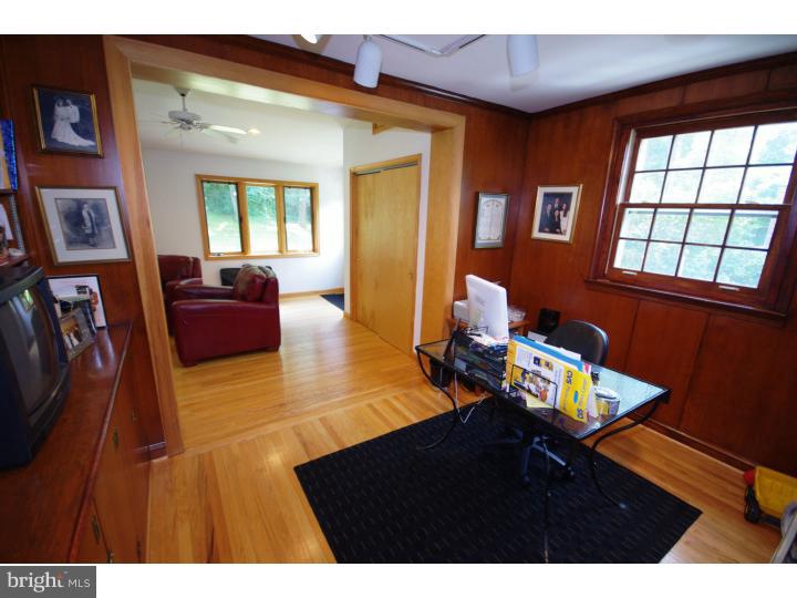 1133 Coventry Road Cheltenham, PA 19012 - Photo 15 of 25 Office / Study
