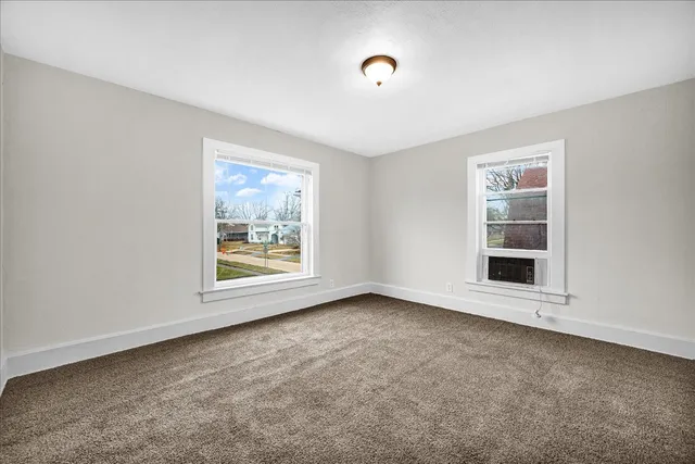 $130,000 | 449 North 3rd Avenue, Canton, IL 61520