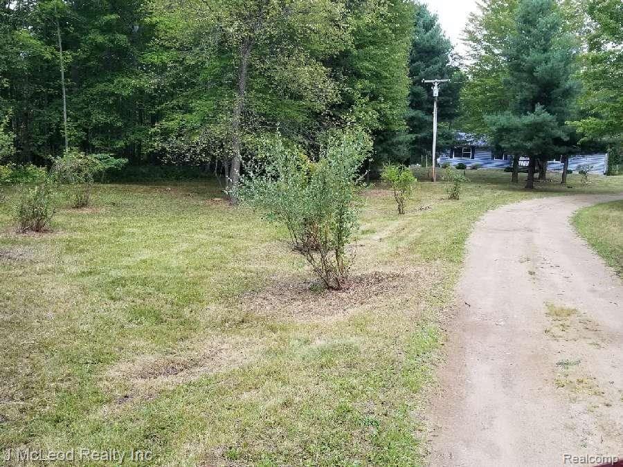 3685 Rowland Road Vassar, MI 48768 - Photo 51 of 57 Resized_20170829_130327_947.jpg