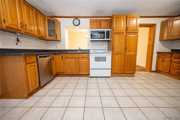 $369,000 | 5074 Millersport Highway, Amherst, NY 14228
