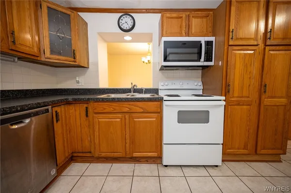 $369,000 | 5074 Millersport Highway, Amherst, NY 14228