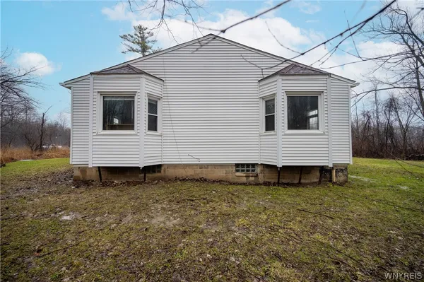 $369,000 | 5074 Millersport Highway, Amherst, NY 14228