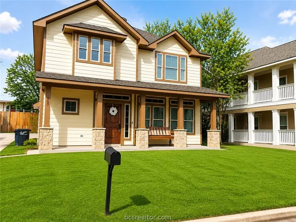 $3,000 | 103 Richards Street, College Station, TX 77840