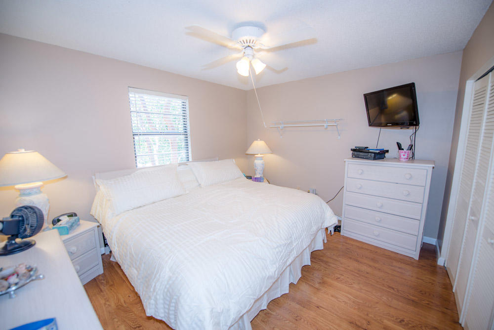 180 Coral Road Islamorada, FL 33036 - Photo 16 of 28 Master Bedroom