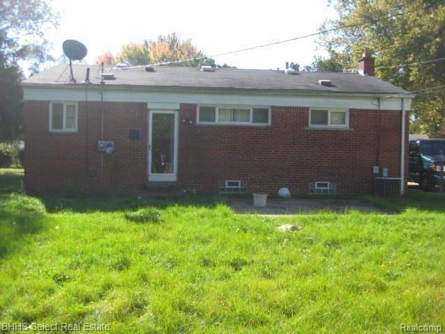 30010 Grandview Street Inkster, MI 48141 - Photo 5 of 15 IMG_2041.JPG