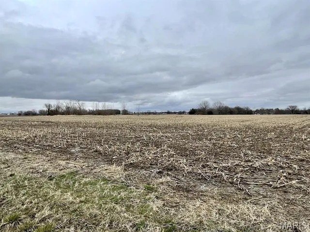 $165,000 | 0 Us Highway, Highland, IL 62249