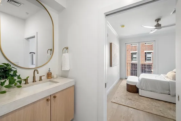 $2,350,000 | 51 North Margin Street, Unit 2, Boston, MA 02113
