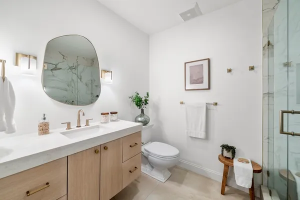 $2,350,000 | 51 North Margin Street, Unit 2, Boston, MA 02113