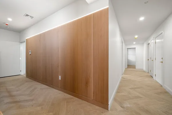 $2,350,000 | 51 North Margin Street, Unit 2, Boston, MA 02113