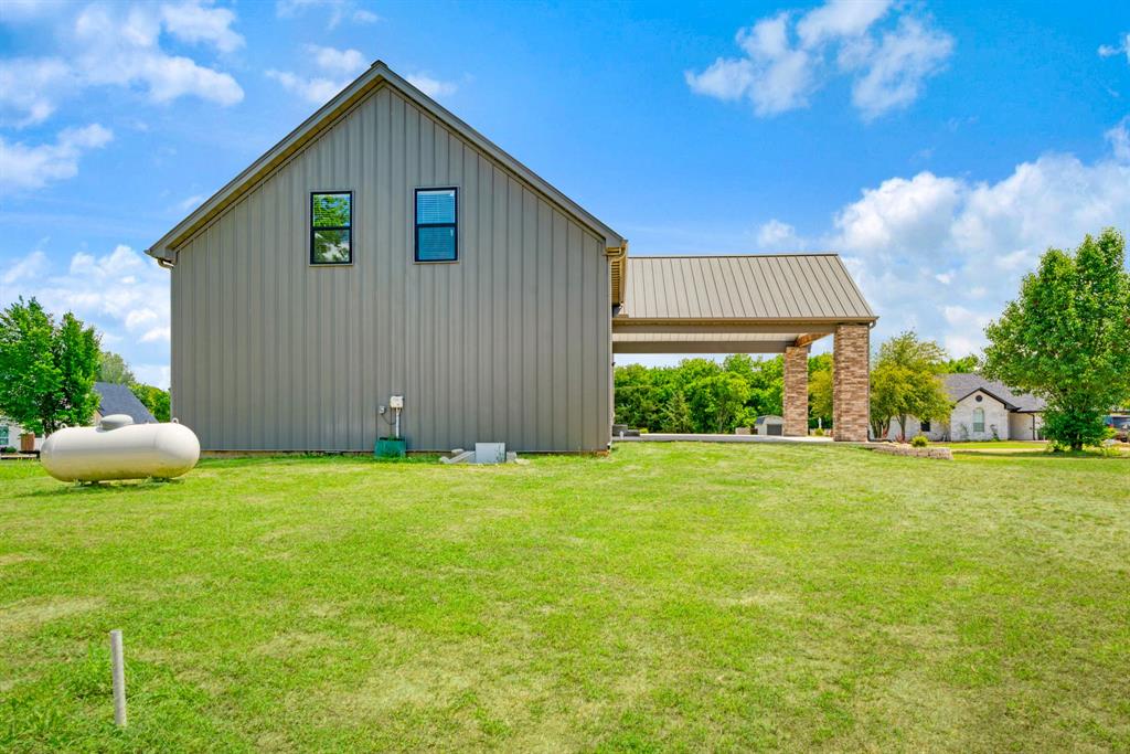 209 Helena Drive Powderly, TX 75473 - Photo 4 of 23