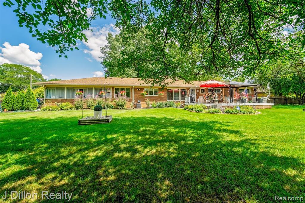 26275 Graham Road Redford, MI 48239 - Photo 10 of 78 Gallery Image 10