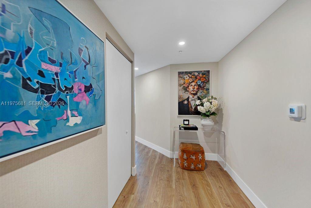 335 South Biscayne Boulevard, Unit 3012 Miami, FL 33131 - Photo 2 of 29 Foyer Entrance