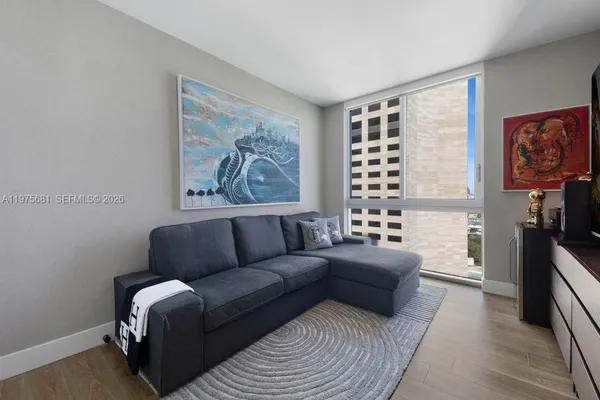 $1,040,000 | 335 South Biscayne Boulevard, Unit 3012, Miami, FL 33131