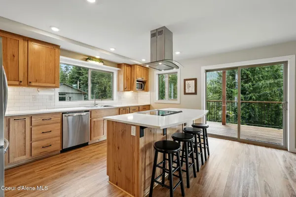 $935,000 | 204 Courtlen Court, Priest Lake, ID 83856