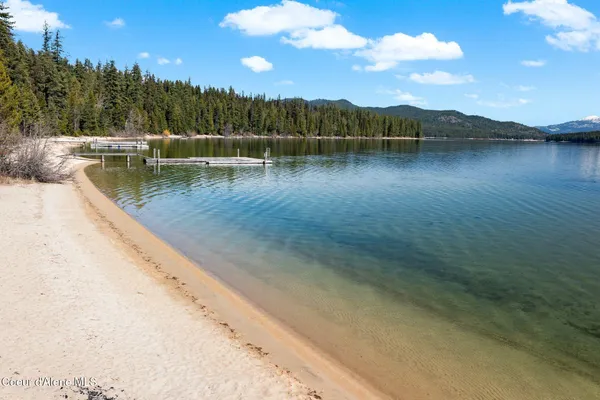 $935,000 | 204 Courtlen Court, Priest Lake, ID 83856
