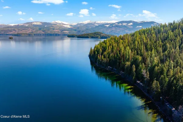$935,000 | 204 Courtlen Court, Priest Lake, ID 83856