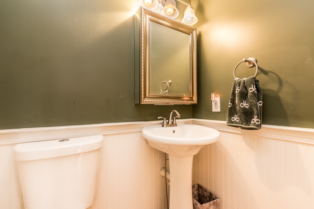 8 Hampden Road Falmouth, MA 02536 - Photo 16 of 31 Gallery Image 16