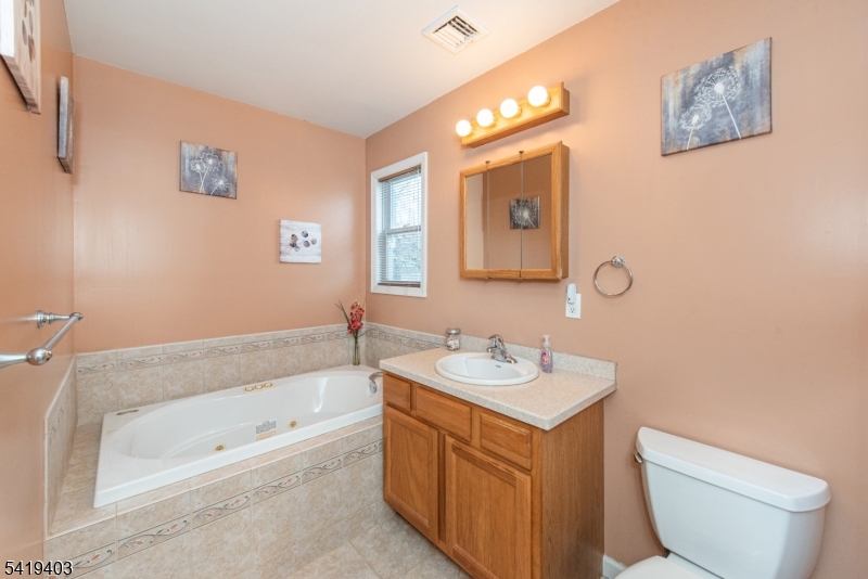 77 Eldora Road Parsippany, NJ 07054 - Photo 17 of 23