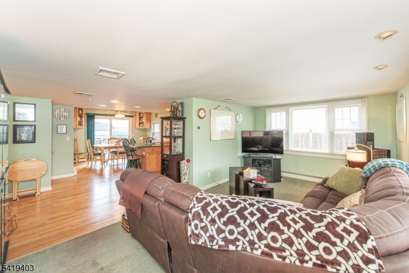 77 Eldora Road Parsippany, NJ 07054 - Photo 2 of 23