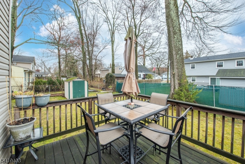 77 Eldora Road Parsippany, NJ 07054 - Photo 21 of 23