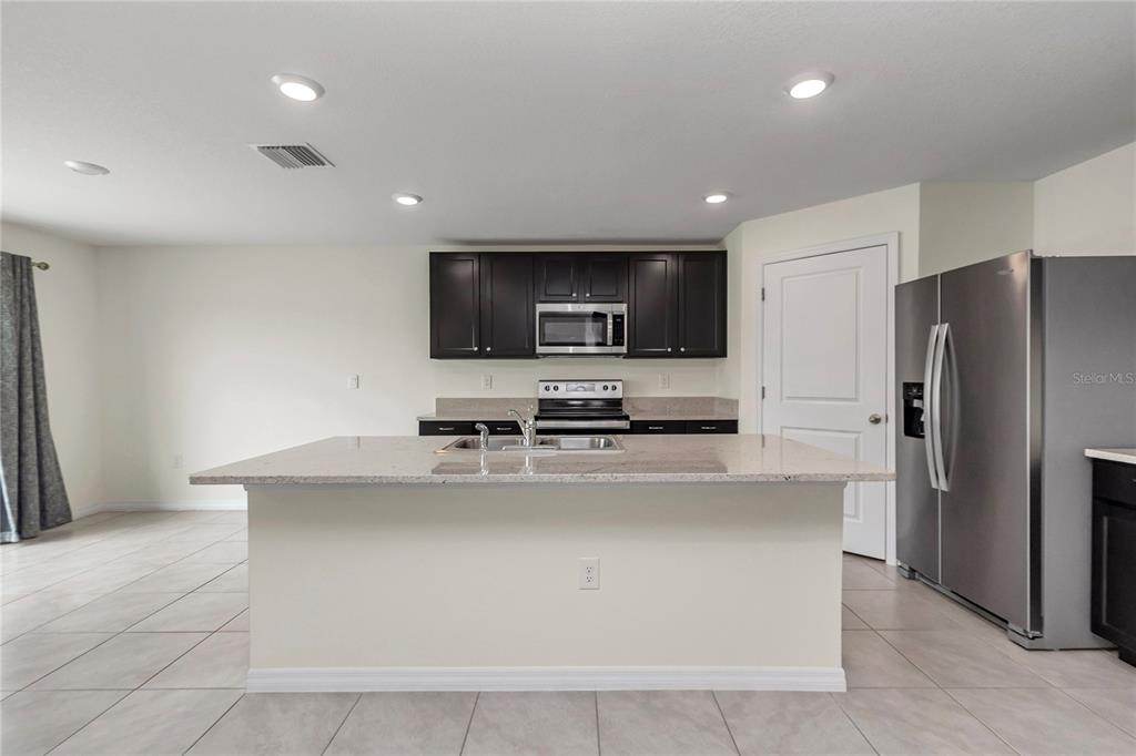 8964 Southwest 49th Circle Ocala, FL 34476 - Photo 14 of 69