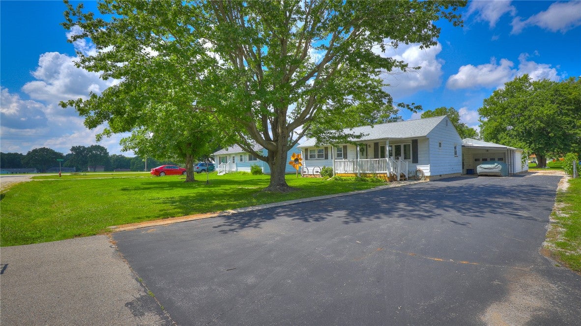 4210 East Cleveland Avenue Decatur, IL 62521 - Photo 9 of 48 Gallery Image 9