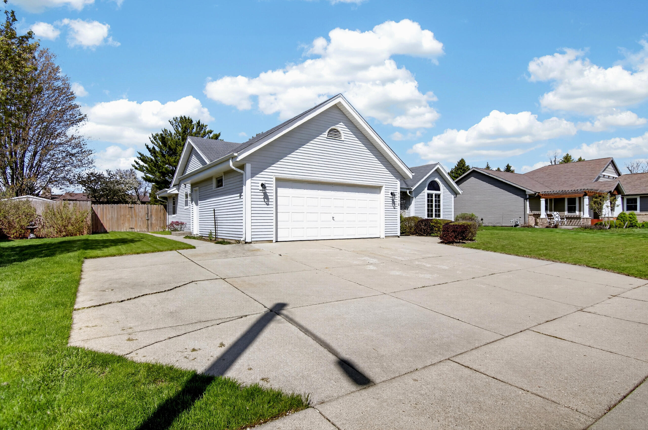 4338 25th Street Kenosha, WI 53144 - Photo 2 of 28 Front