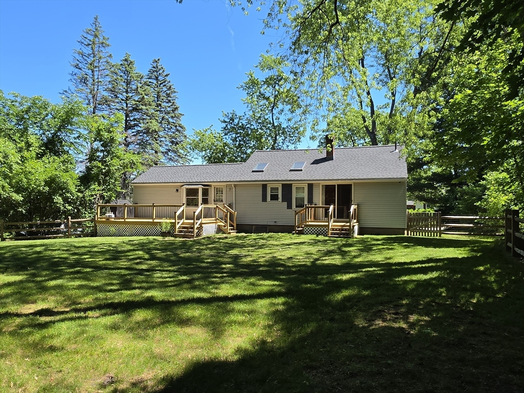 202 Sunny Hill Road Lunenburg, MA 01462 - Photo 4 of 8