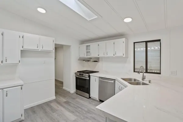 $329,000 | 2124 Key W Lane, Modesto, CA 95350