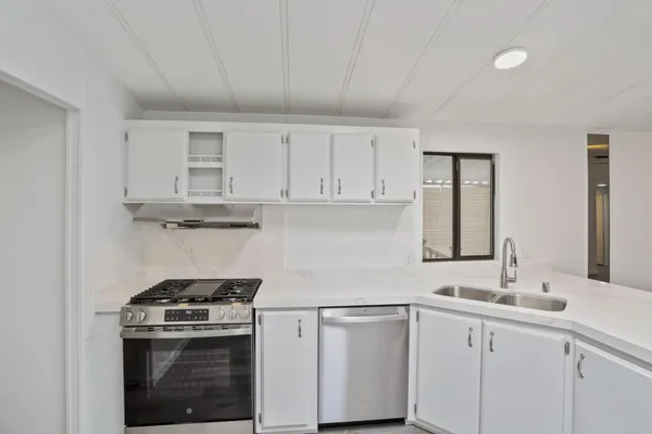 $329,000 | 2124 Key W Lane, Modesto, CA 95350