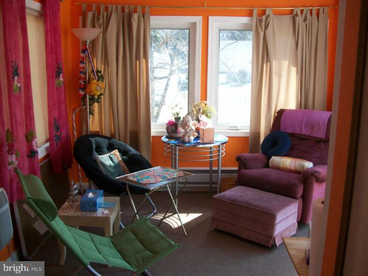 125 Ashley Road Newtown Square, PA 19073 - Photo 4 of 7 Sun Room