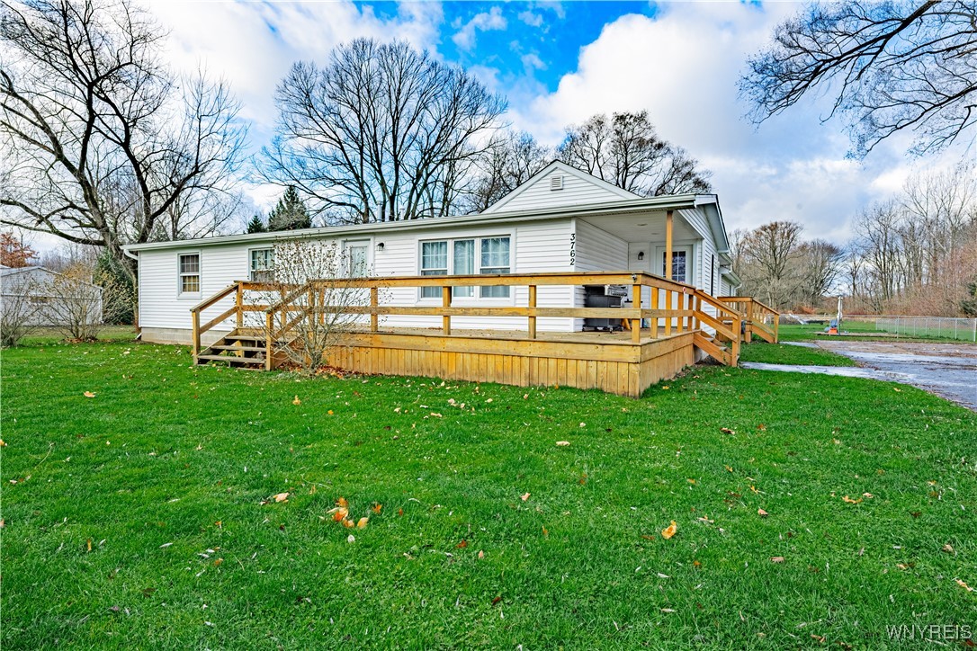 3762 Coomer Road Newfane, NY 14108 - Photo 4 of 50