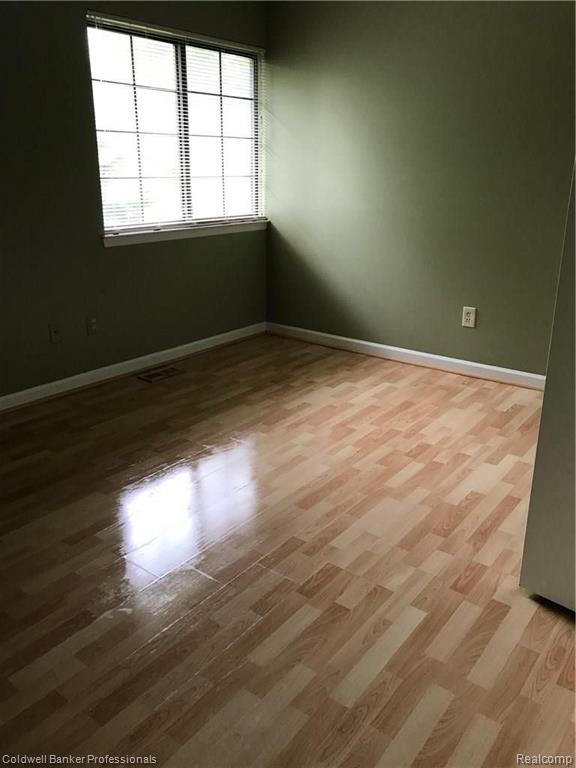 2865 Trailwood Drive, Unit 20 Rochester, MI 48309 - Photo 16 of 17