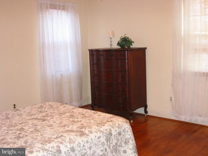 1751 Glen Ridge Road Parkville, MD 21286 - Photo 6 of 18 Bedroom (Master)